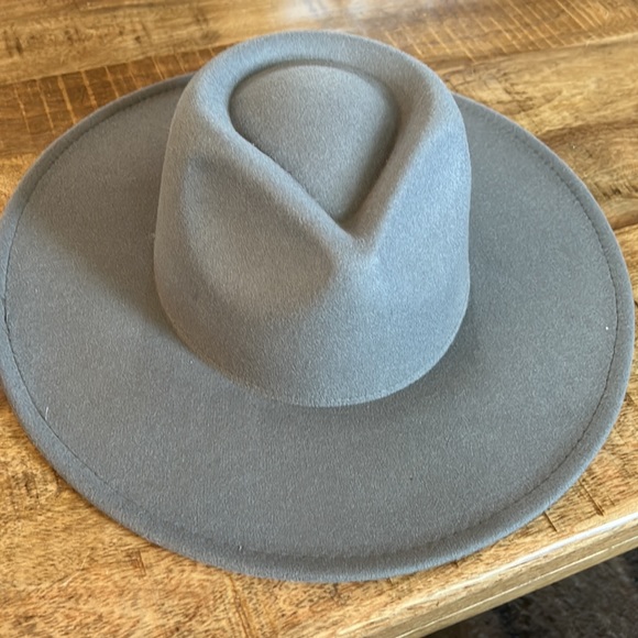 Yucca NWT - Grey Felt Hat; one size; women’s - Picture 3 of 4